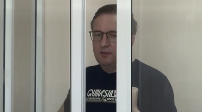 Скандально известному экс-судье Новикову продлили заключение