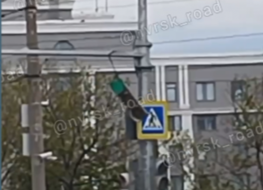 В Новороссийске «размотало» светофор, и что там с «ямой мэра"