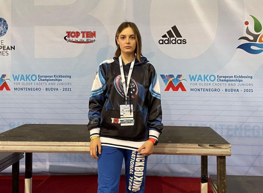  «Я наносила удары первой, а баллы считали ей",-  спортсменка из Новороссийска о Первенстве Европы по кикбоксингу