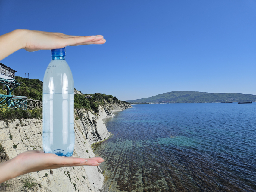 Жители Черноморского побережья продают морскую воду в бутылках: почему опасно её покупать 