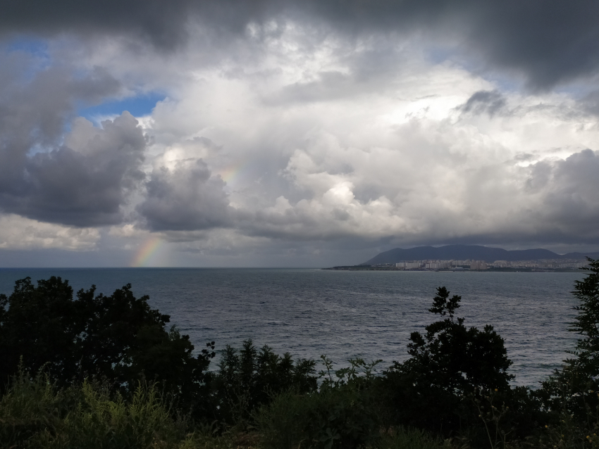 Под конец рабочей недели в Новороссийске немного потеплеет