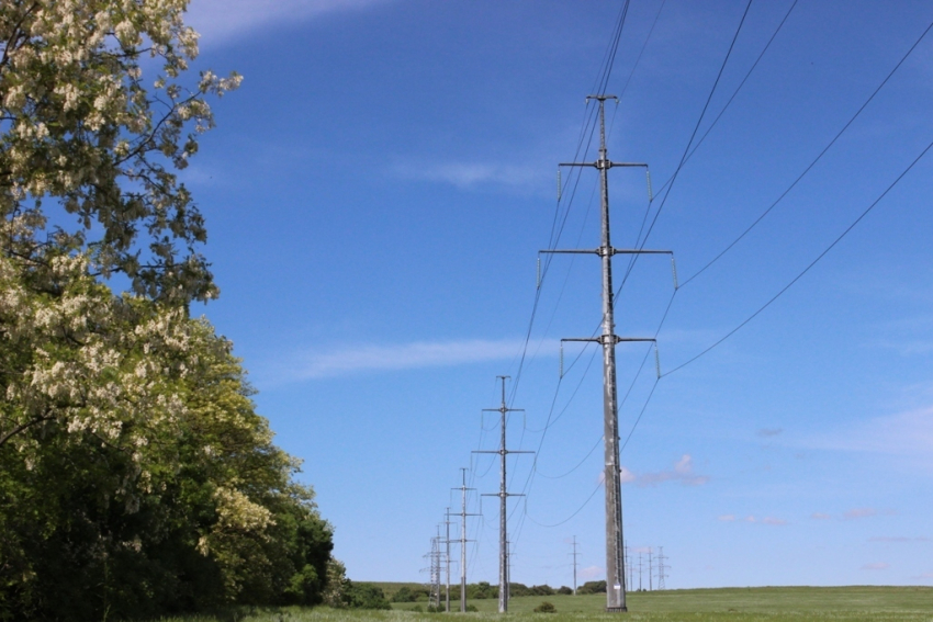 Энергетики провели диагностику 250 км ЛЭП в юго-западном энергорайоне