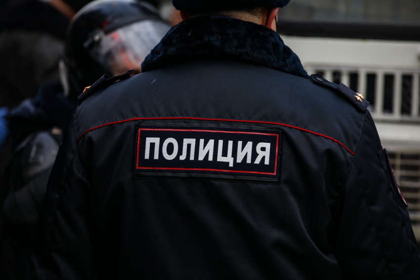 В Новороссийске учитель снимал школьниц под юбкой? Полиция проводит проверку