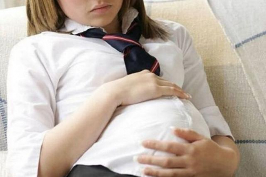 «Ты что, реально беременна?»: 16-летняя дочь Глюк’оZы в ярости из-за нелепых слухов о себе