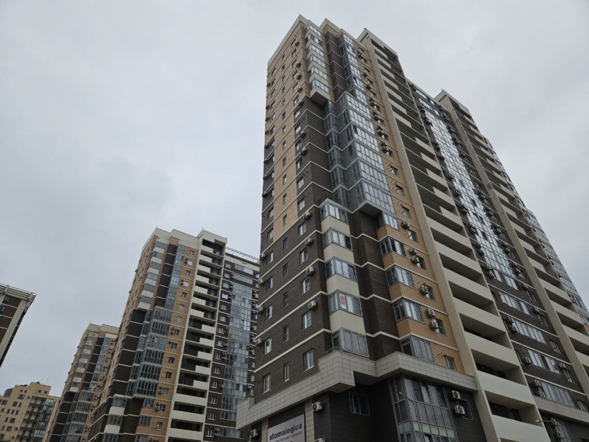 На 15% дороже стали квартиры в Новороссийске: как изменились цены жильё за год и пять лет 