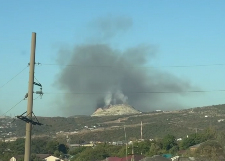 Новороссийск и Геленджик утонут в мусоре? Из-за пожара отходы вывозить не будут