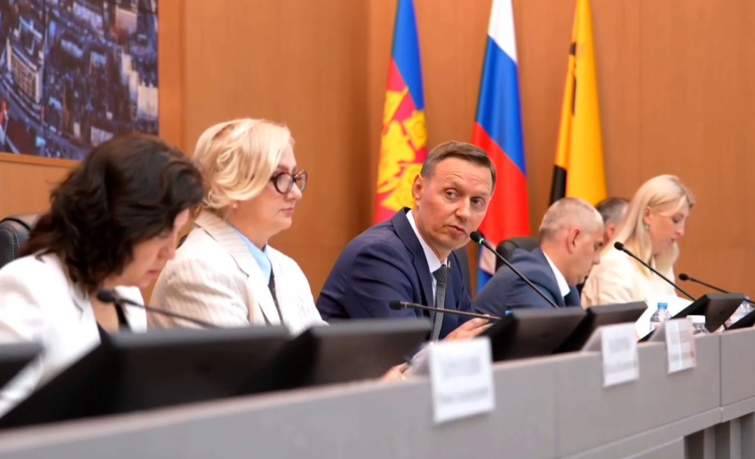 «Там и курам неудобно»: глава Новороссийска раскритиковал недобросовестных арендаторов земли