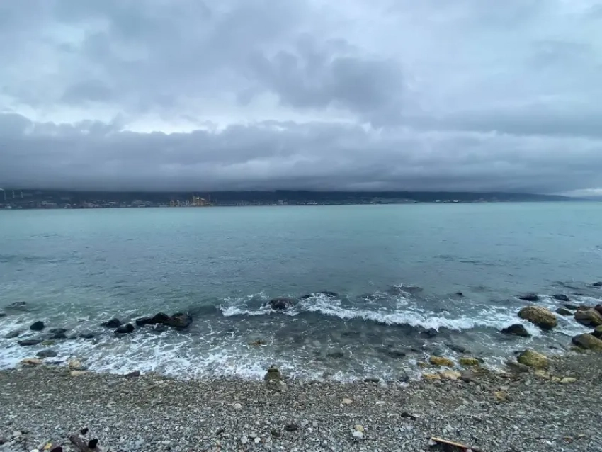 Погода в Новороссийске: пасмурно и спокойно