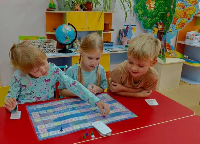 Будущий «министр финансов»: дошкольница из Новороссийска создала настольную финансовую игру и стала призером престижного конкурса