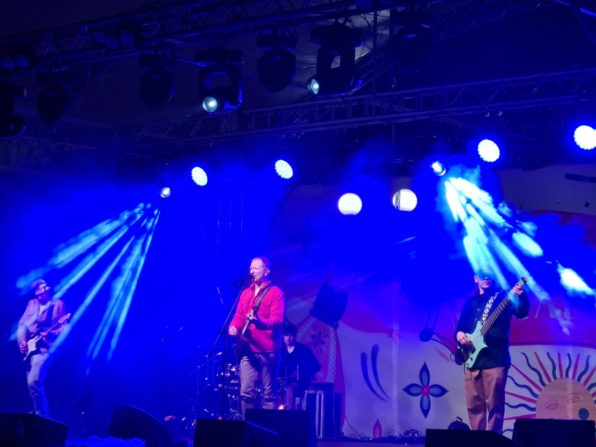 "Мы любим ваш город": как прошел концерт «Братьев Грим» в Новороссийске 