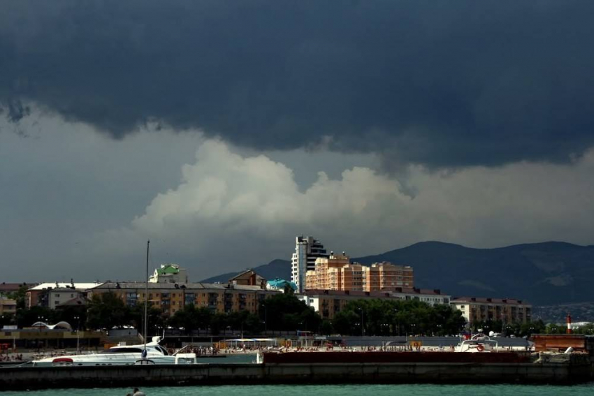 В четверг новороссийцам понадобятся зонты  