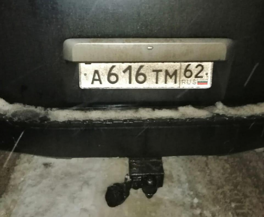 Неравнодушные военные помогли новороссийской семье откопать застрявшую в снегу машину