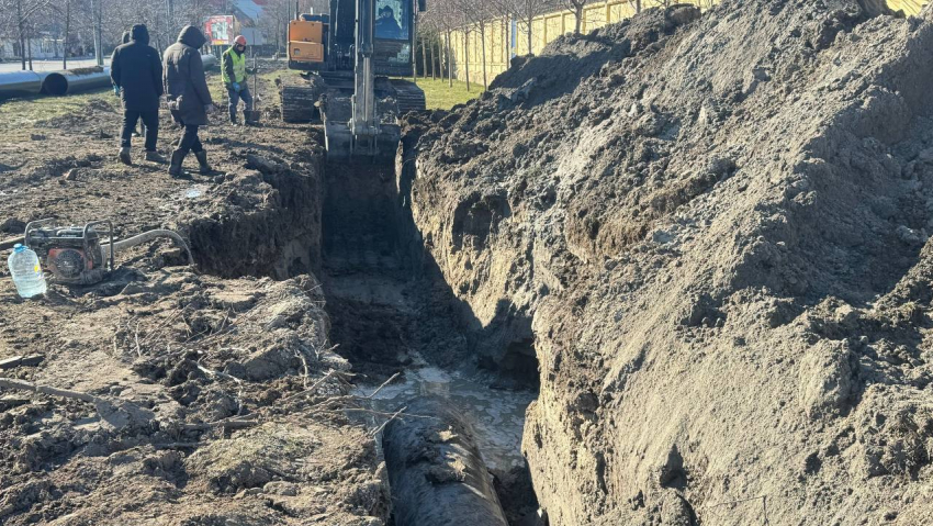 Строительство водопровода в Новороссийске задерживается из-за откачки воды