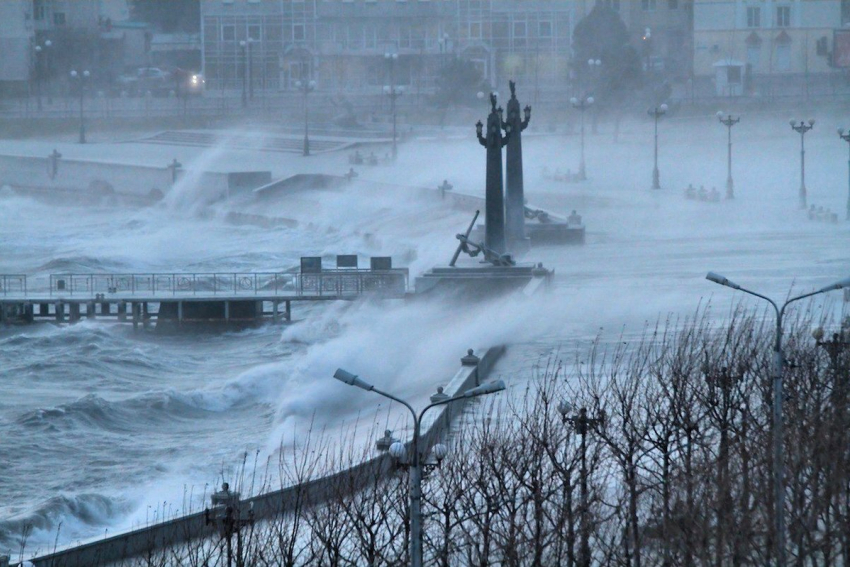 В Новороссийске из-за погодных условий ввели режим повышенной готовности