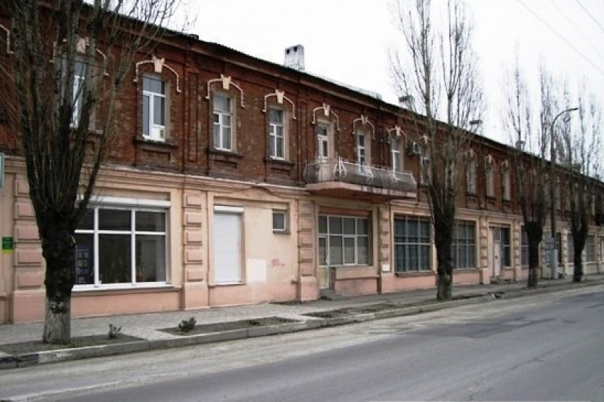 Первый кинотеатр в Новороссийске 