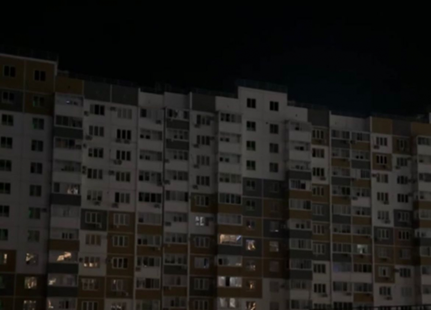 Не"Уютный": новороссийцы тратят миллионы за квартиры без света 