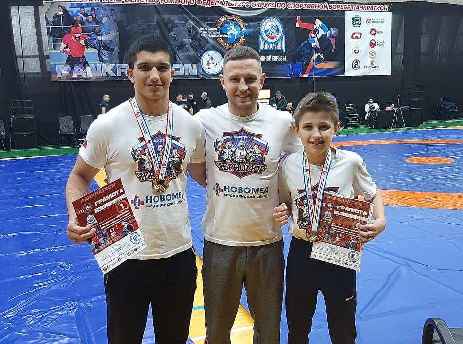 Новороссийские спортсмены успешно выступили на Чемпионате и Первенстве ЮФО по панкратиону